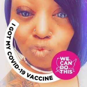 Meet your Posher, Lisa